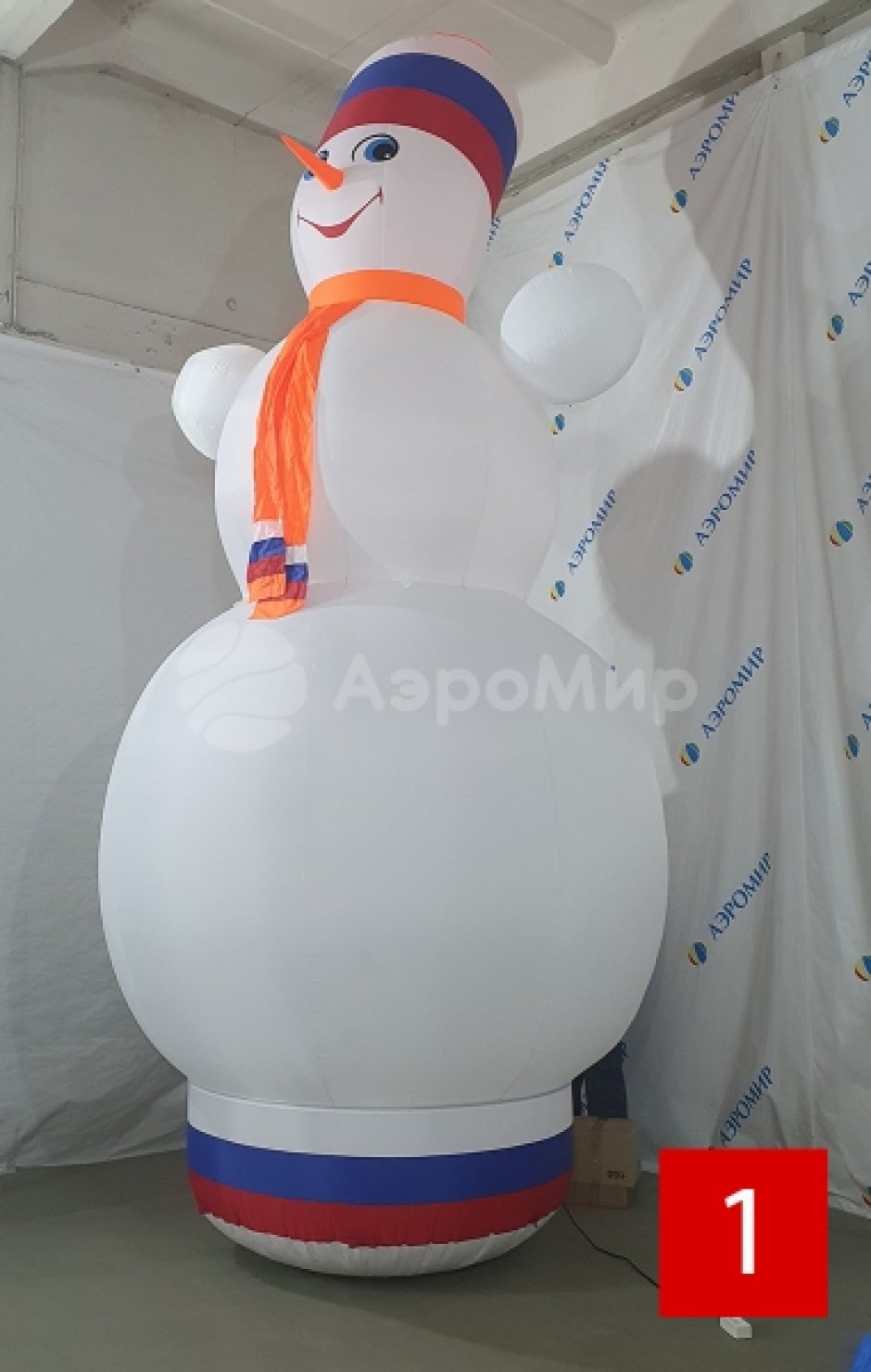 Распродажа новогодних фигур из наличия