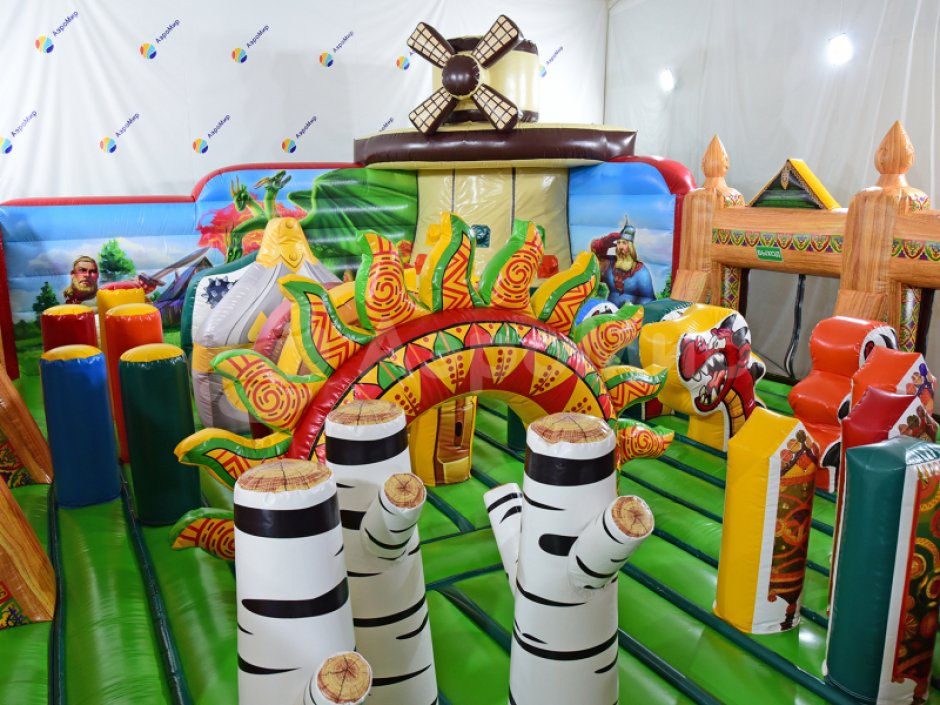 Надувной батут Тридевятое царство 2.0 