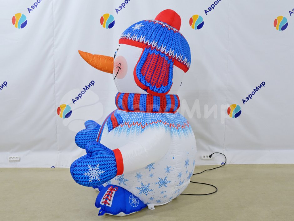 Надувной снеговик Стандарт 2.0 для улицы с подсветкой