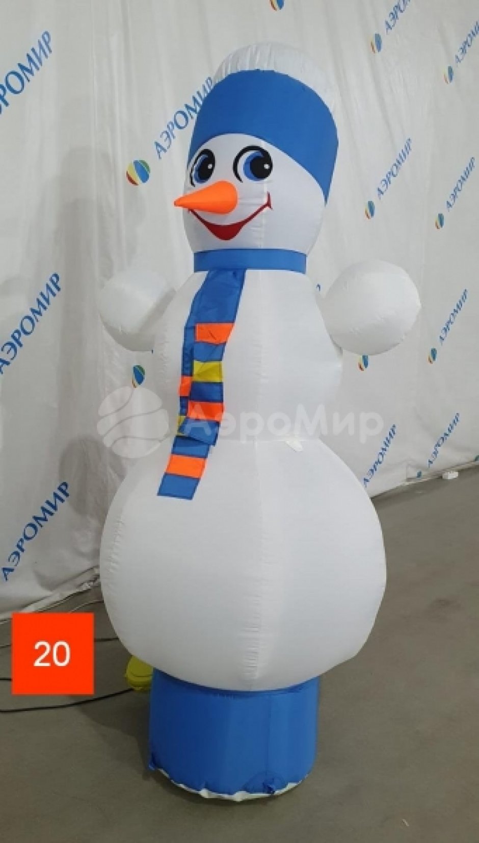 Распродажа новогодних фигур из наличия