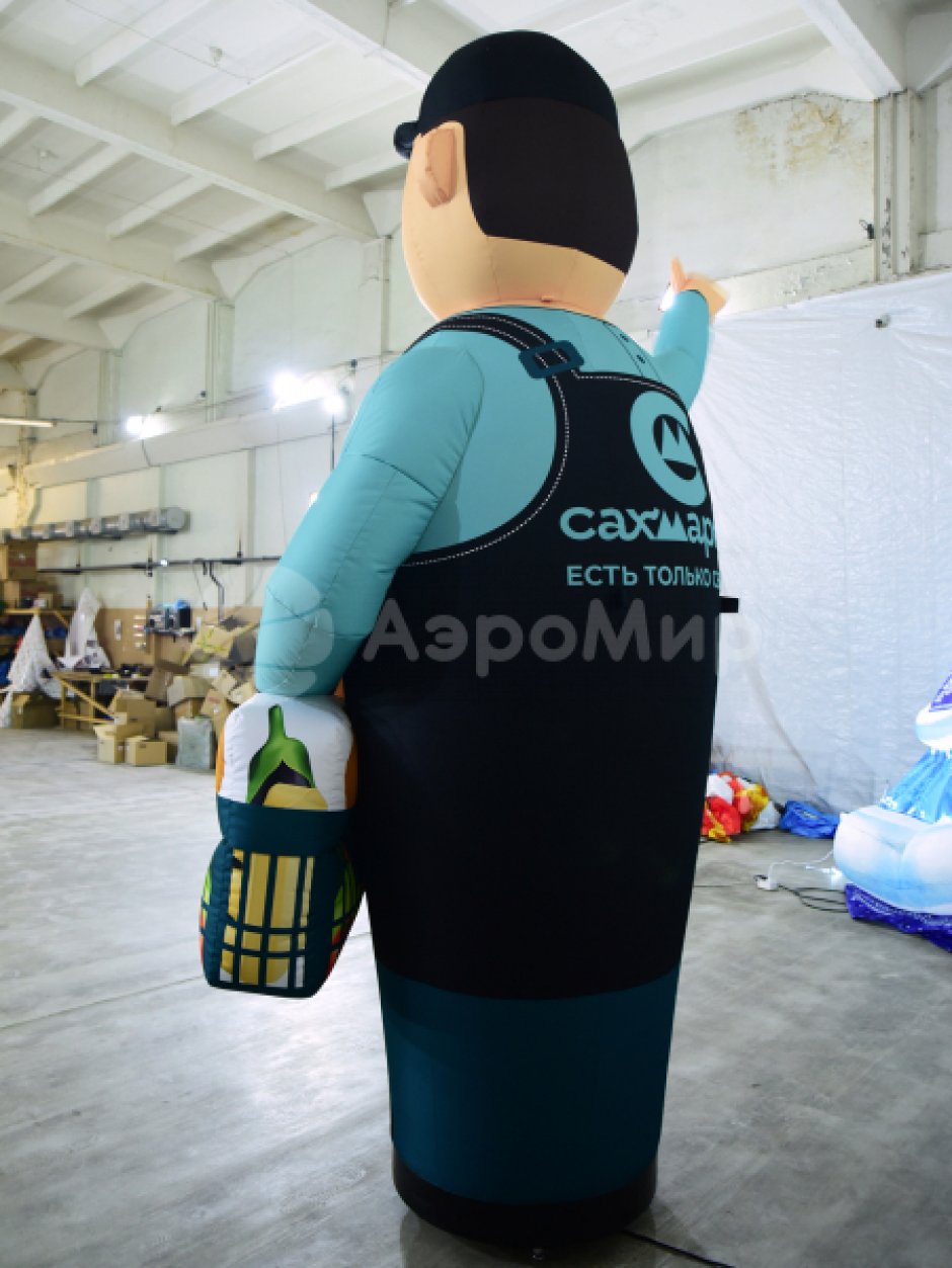 Зазывала с машущей рукой