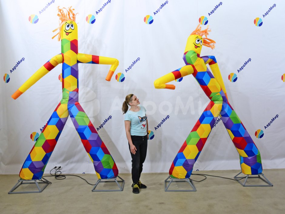 Аэромен на двух ногах с индивидуальным дизайном