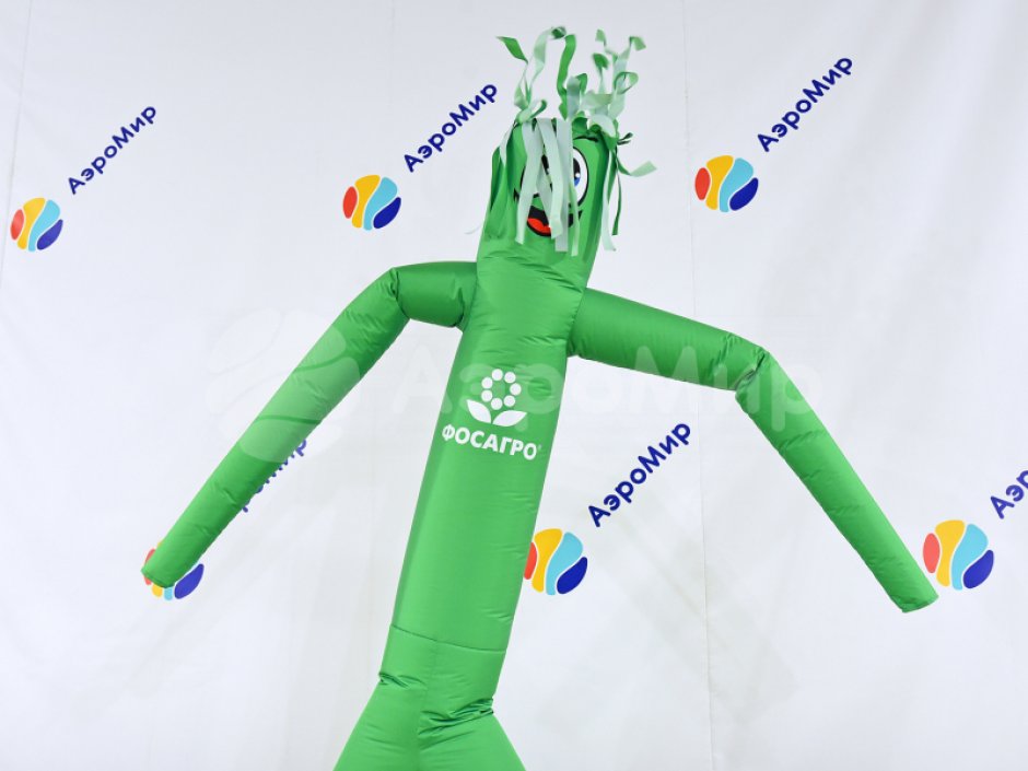 Фигура аэромена на двух ногах с логотипом