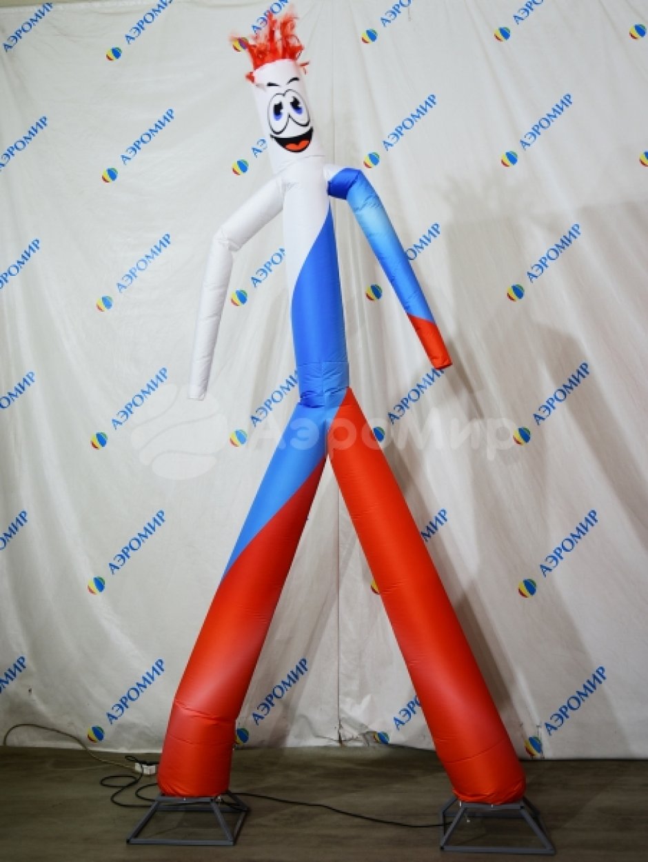 Аэромен Триколор — динамическая праздничная фигура