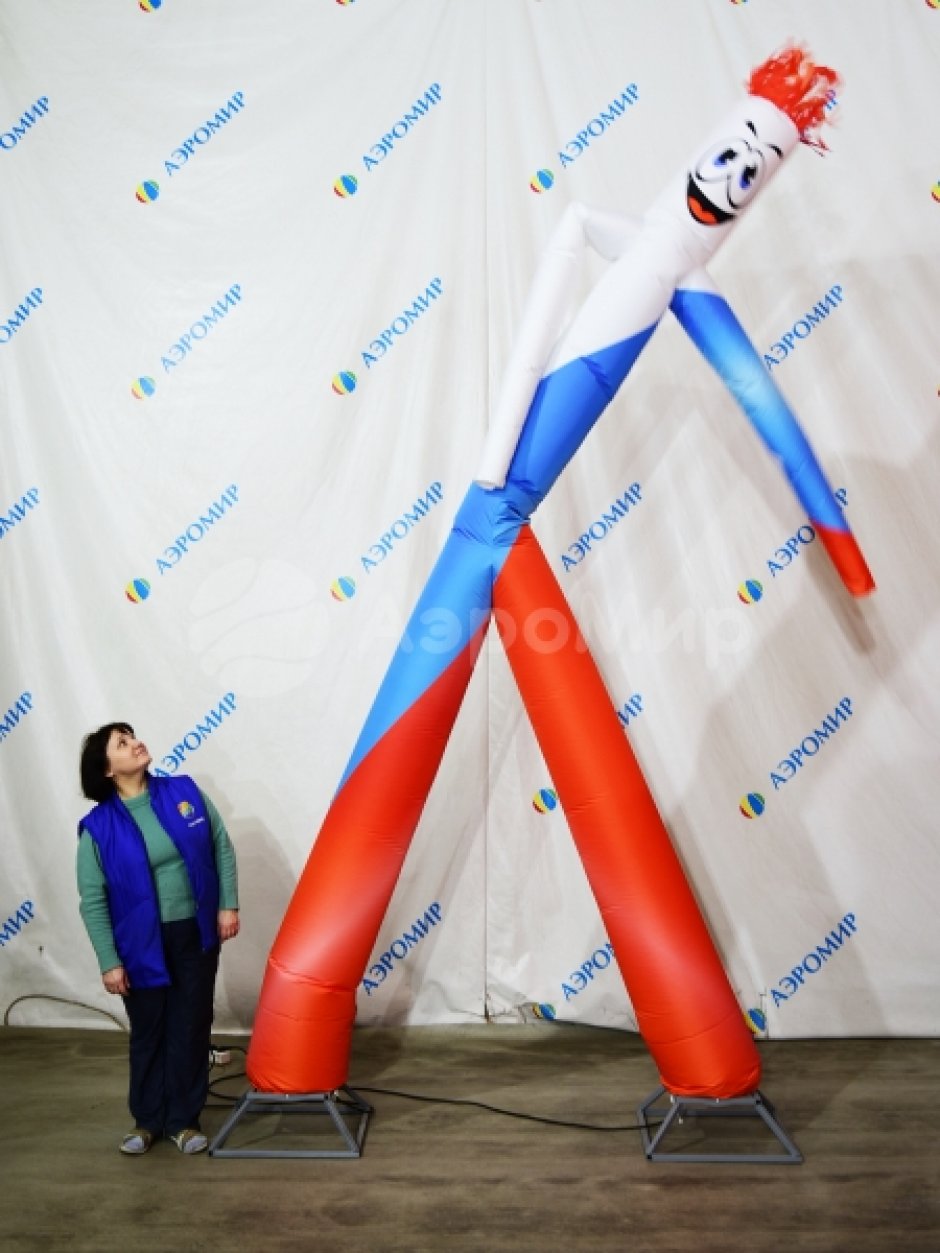 Аэромен в национальных цветах триколора белый синий красный