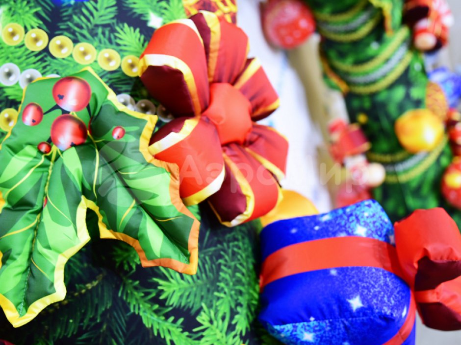 Комплект новогодних надувных фигур Арки и Трона