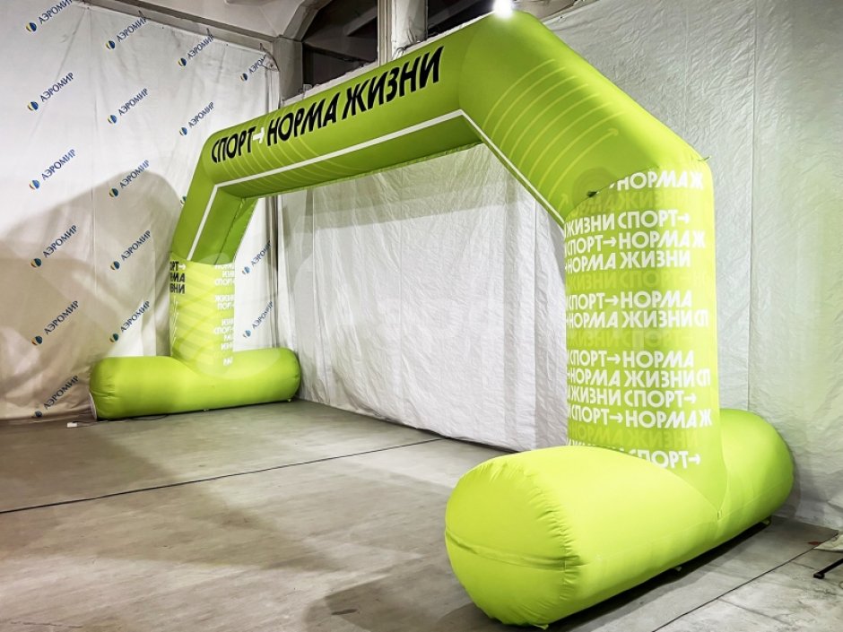 Полноцветная арка трапеция с опорами — премиум исполнение