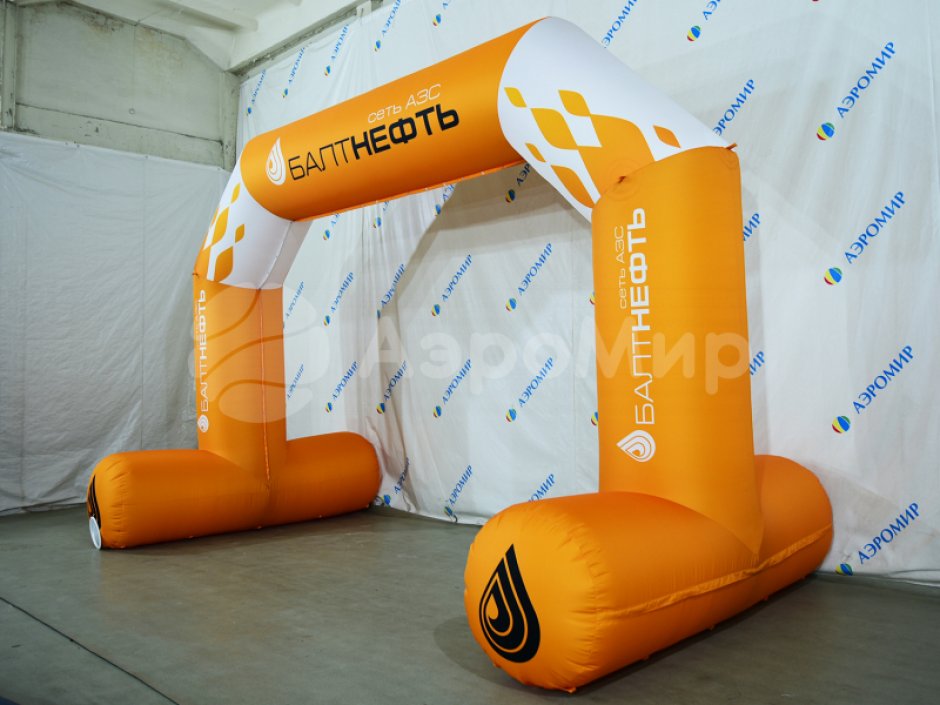 Полноцветная арка трапеция с опорами — премиум исполнение