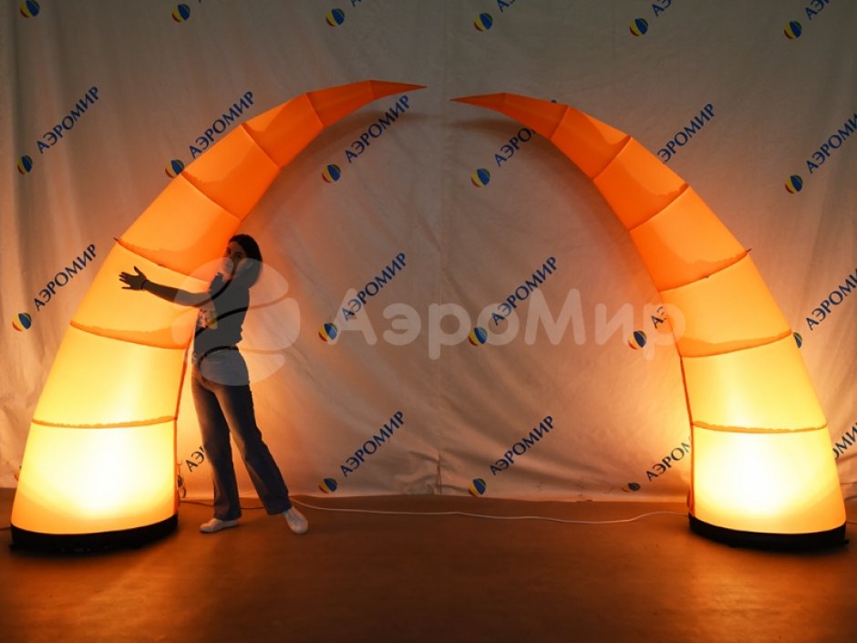 Надувная конусная арка — раздвижная арка с подсветкой
