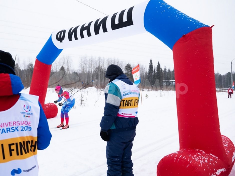 Надувная арка с опорами — трапеция