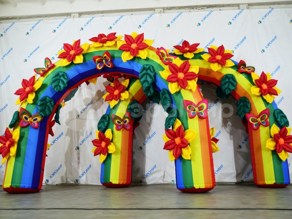 Надувная арка Радужная с декором