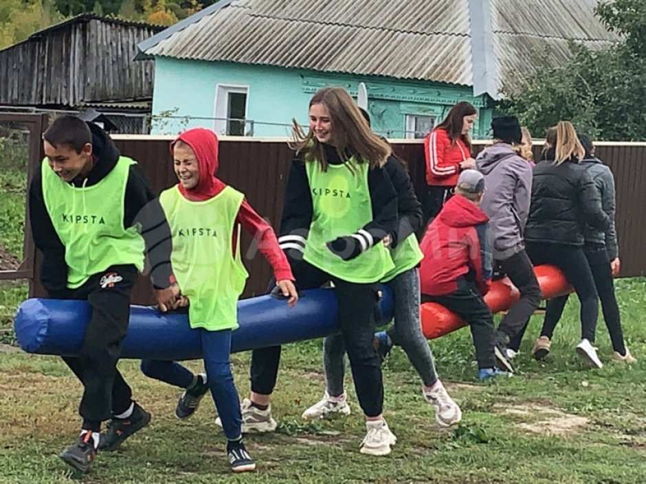 Командный игровой реквизит Бабука — надувная дубина для забав и состязаний