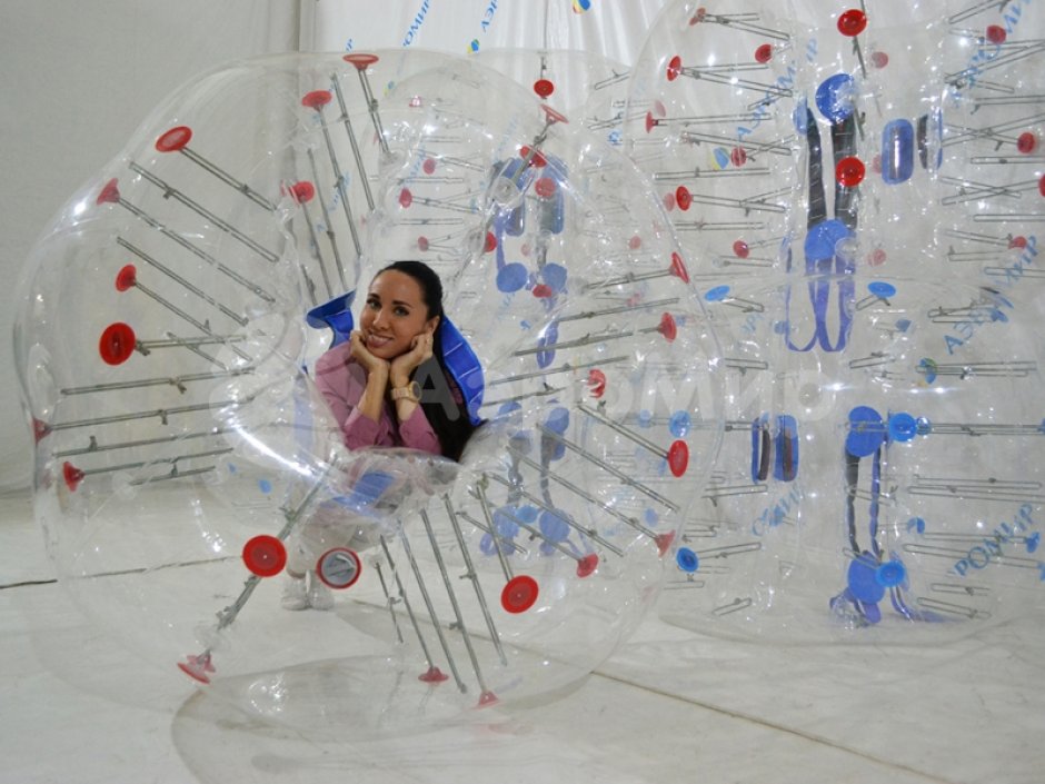 Бампербол (Bumperball) – футбол в шарах