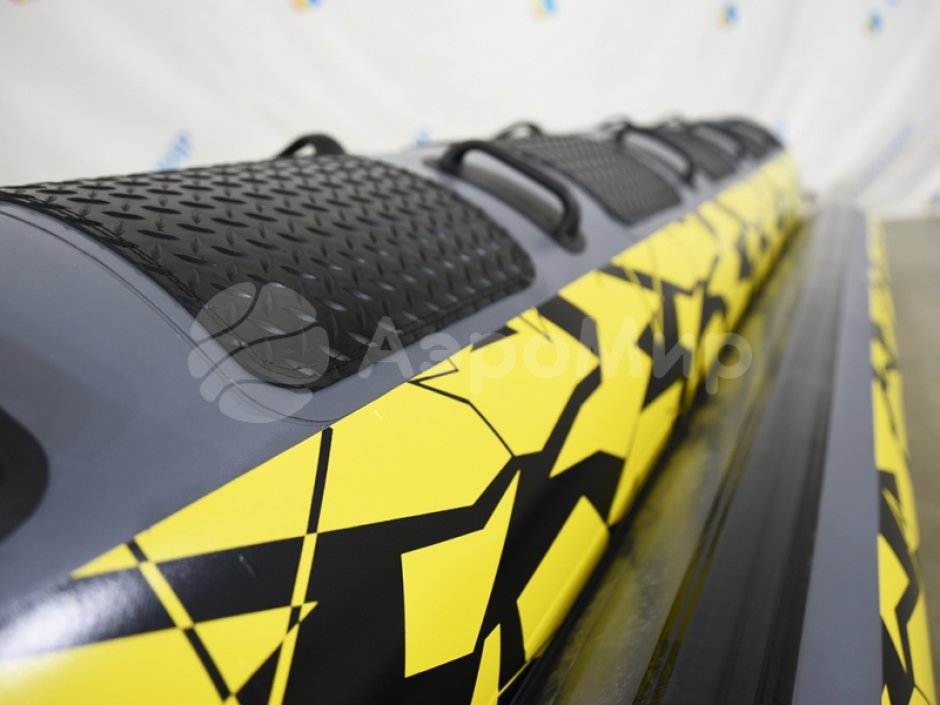 Банан надувной зимний Премиум — с яркой и эксклюзивной печатью