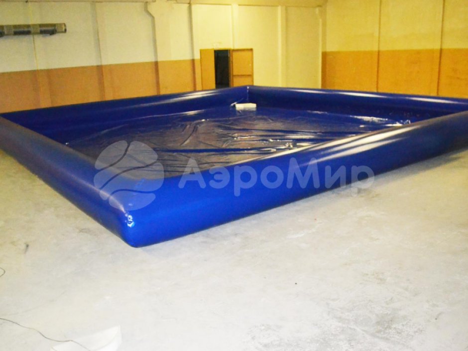 Надувной бассейн