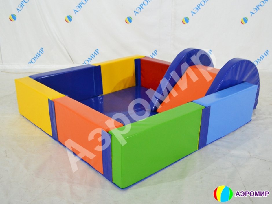 Сухой бассейн с горкой «Дружба-1»