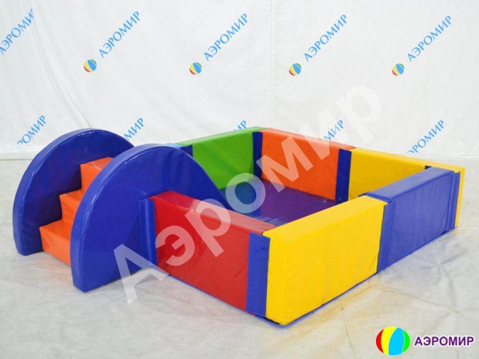 Сухой бассейн с горкой «Дружба-1»