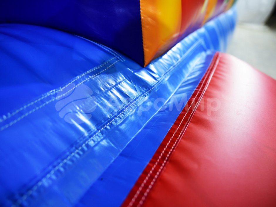 Надувной батут Цирк с горками и батутной ареной на 56 м²