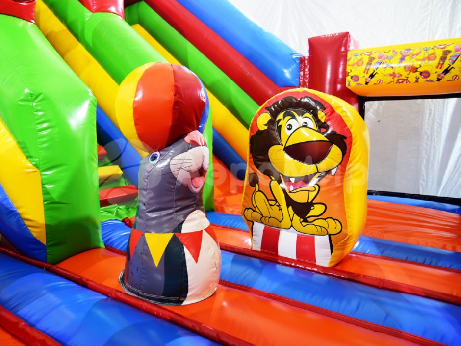 Надувной батут Цирк с горками и батутной ареной на 56 м²