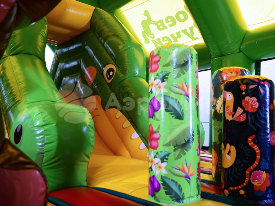 Надувной батут Джунгли — с крышей на 75 м²