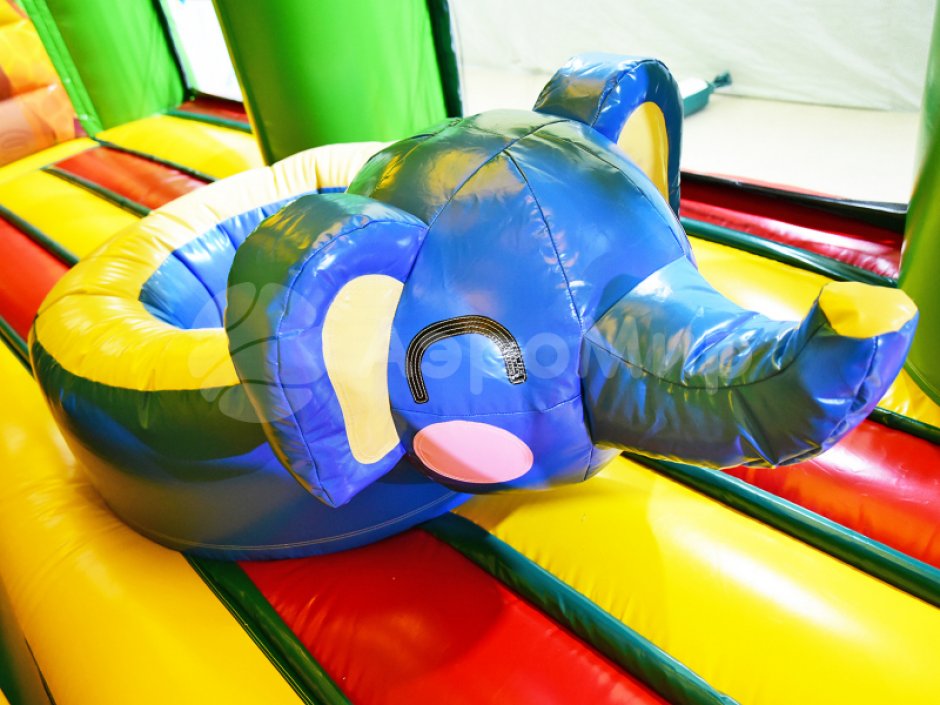 Надувной батут Джунгли — с крышей на 75 м²