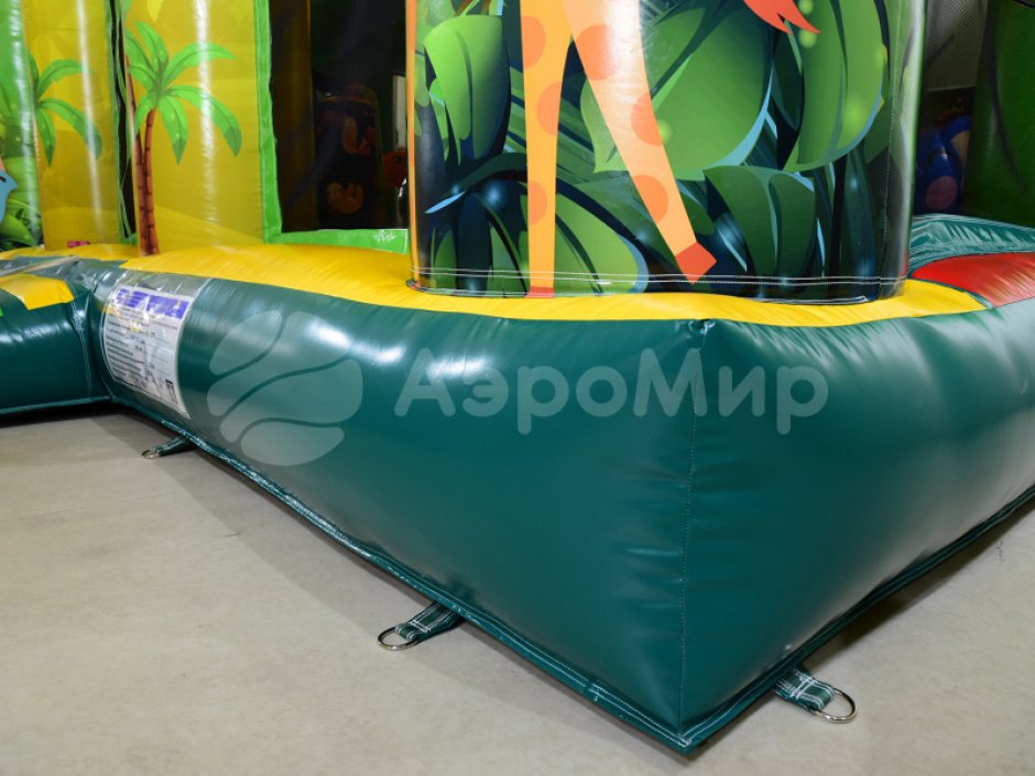 Надувной батут Джунгли — с крышей на 75 м²