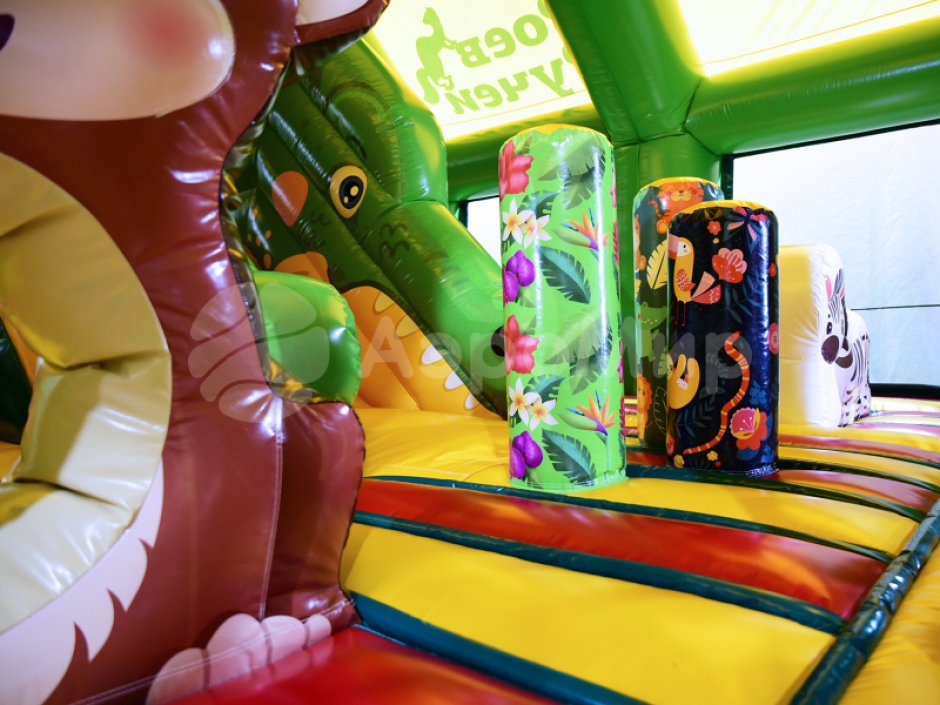Надувной батут Джунгли — с крышей на 75 м²