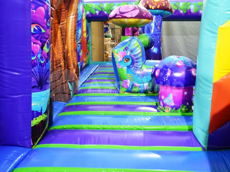 Надувной батут Фантазия — площадь 63 м²