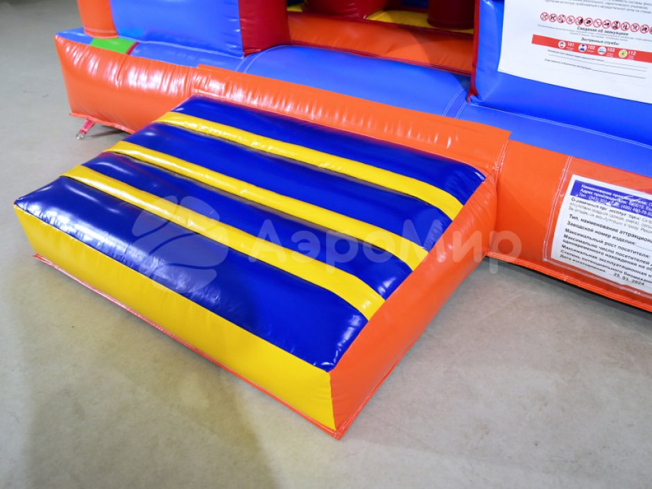 Надувной батут Карандаши — маленький надувной батут на 16 м²