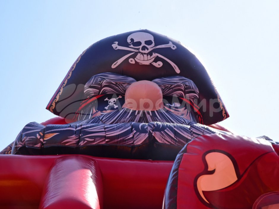 Пиратский корабль