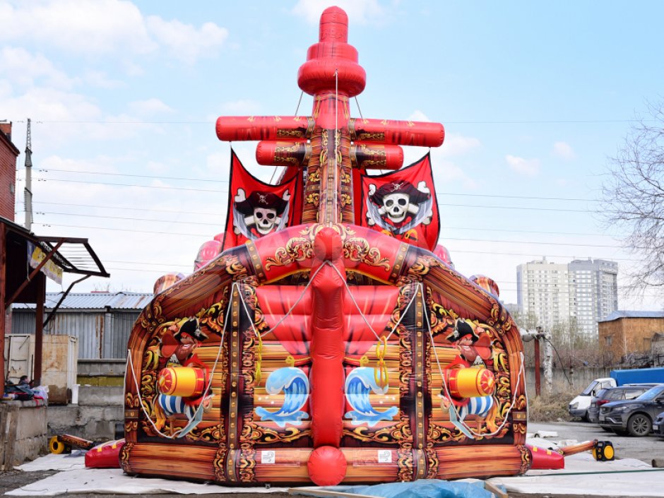 Пиратский корабль