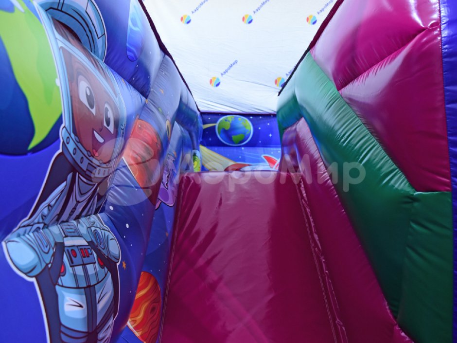 Надувной батут Космос — небольшой для бизнеса на 25 м²