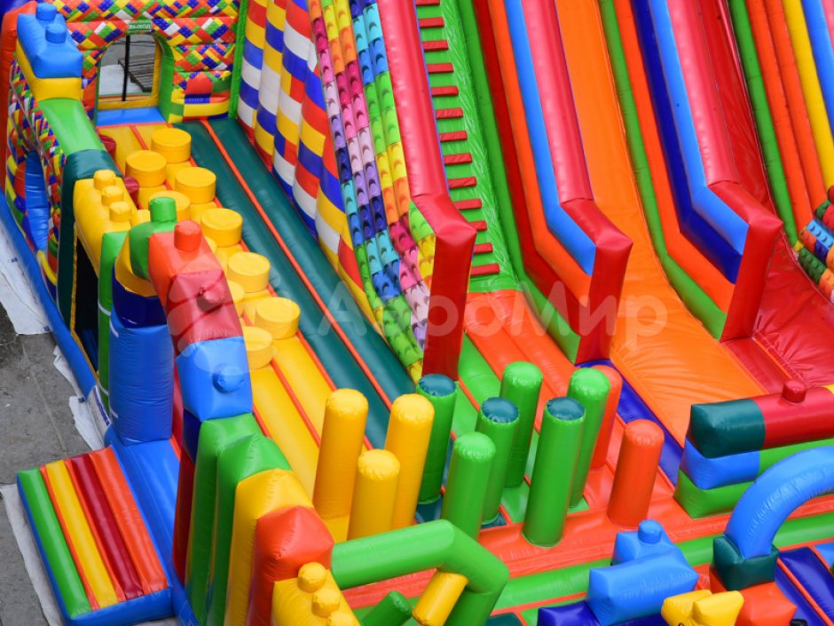 Большой надувной Батут легопарк— с горками и батутной ареной