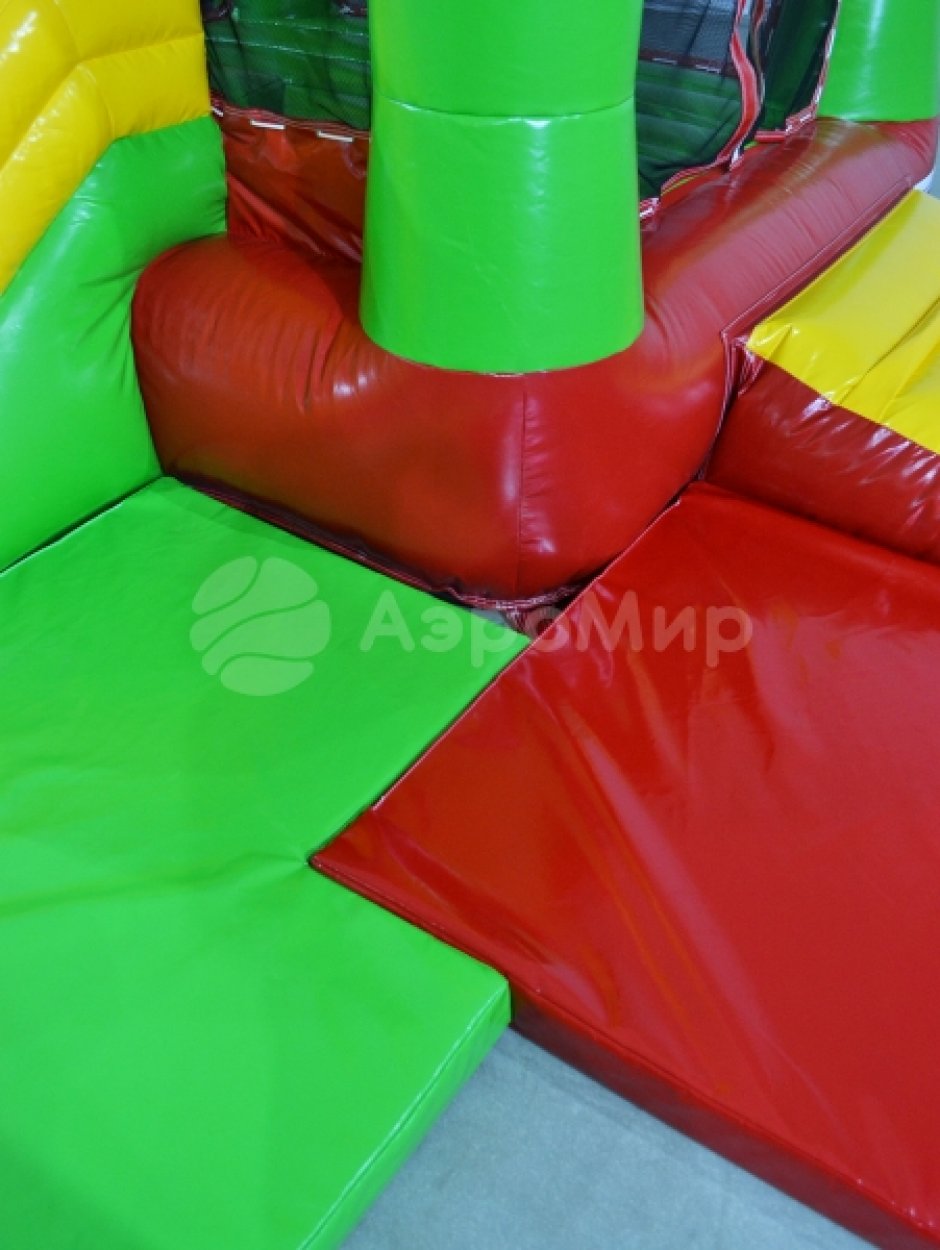 Ударопоглощающие покрытия и маты с наполнением из пенополиуретана для надувного батута для эксплуатации надувного батута