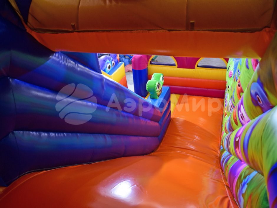 Большой надувной батут горка Монстрики — батут для бизнеса с горкой ↑3,5 м. на 39 м²
