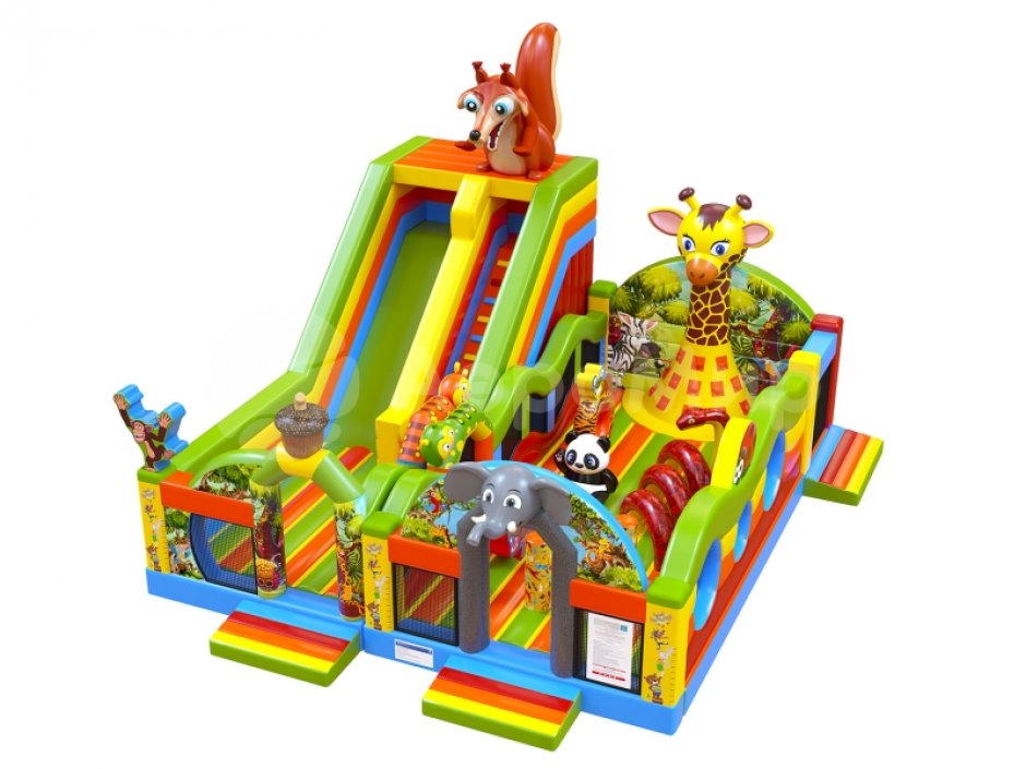 Надувной батутный комплекс Полянка — из двух частей общей площадью 90 м²