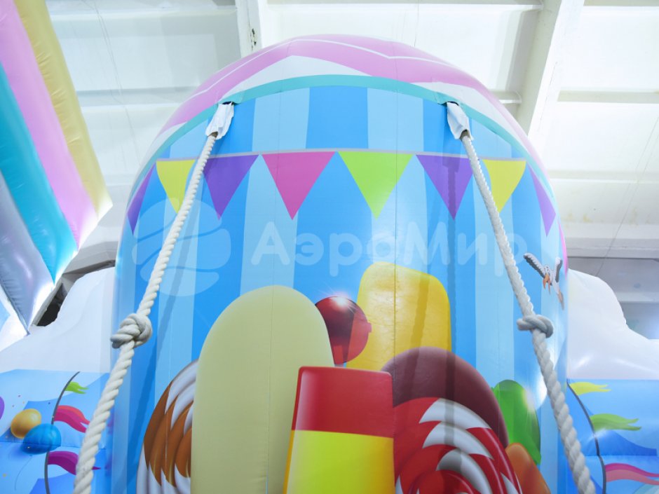 Надувной батут Путешествие — площадь около 75 м²