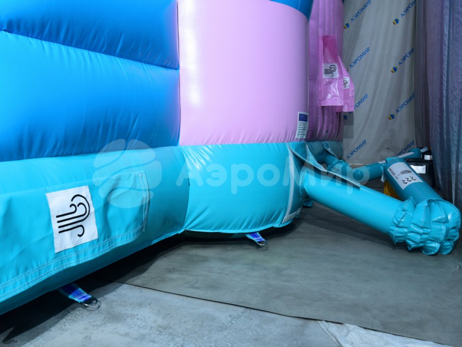 Надувной батут Путешествие — площадь около 75 м²