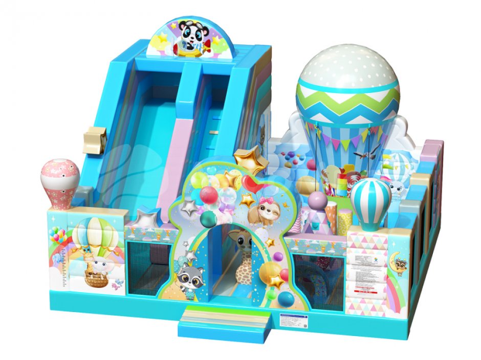 Надувной батут Путешествие — площадь около 75 м²