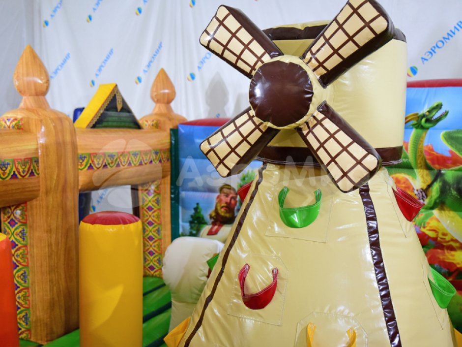Тридевятое царство — большой авторский батут на 66 м²