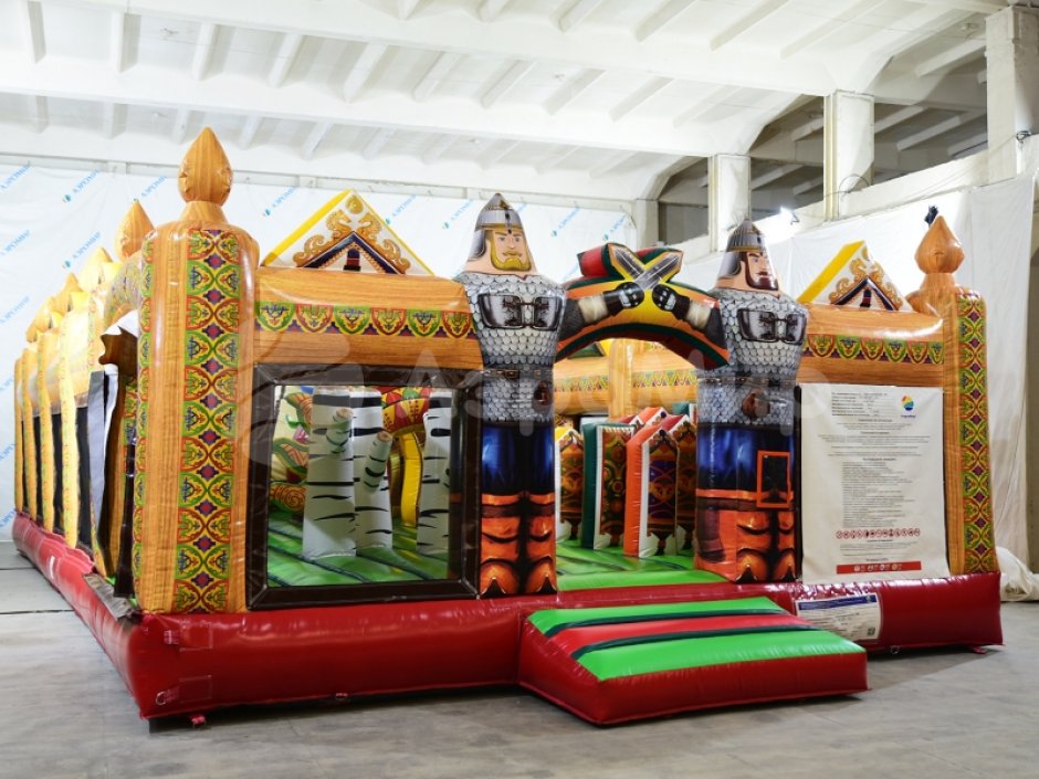 Большой надувной батутный комплекс Змей Горыныч