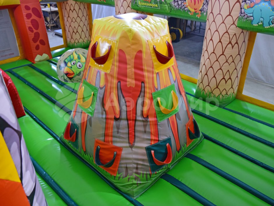 Надувной батут Затерянный мир — авторский коммерческий надувной батут на 40 м²