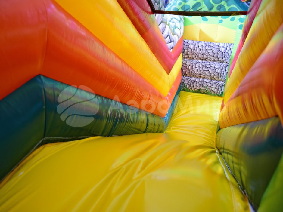 Надувной батут Затерянный мир — авторский коммерческий надувной батут на 40 м²