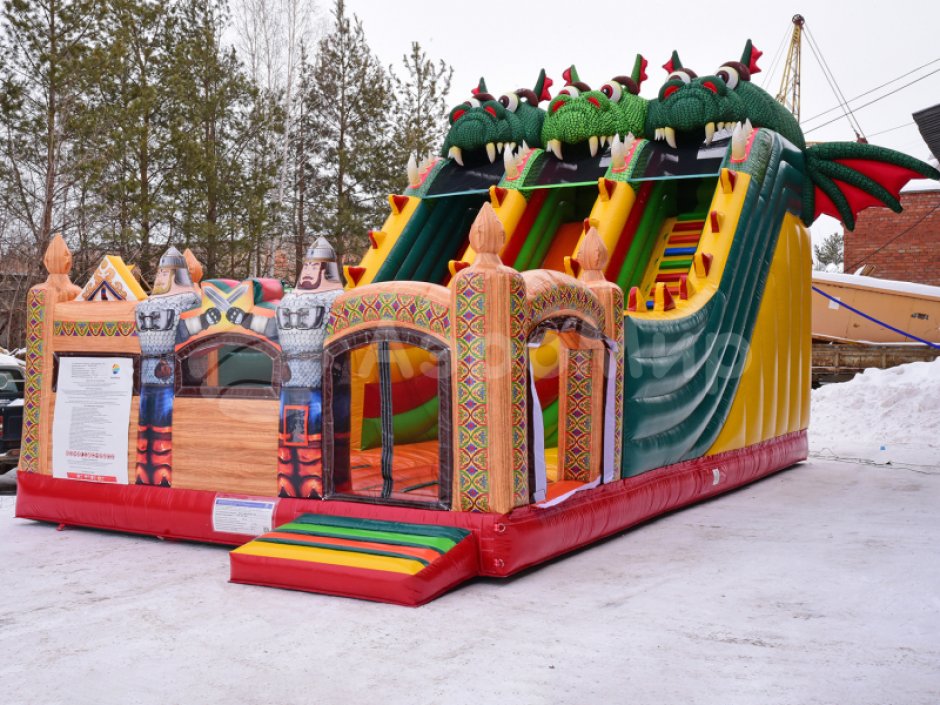 Надувной батут Большой Змей Горыныч — большой авторский батут-горка на 66 м²