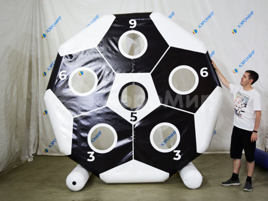 Бей пенальти — игровой футбольный аттракционы на меткость