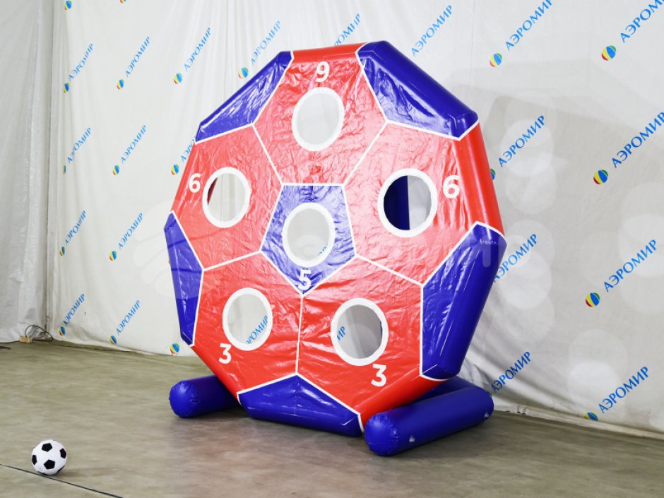 Бей пенальти — игровой футбольный аттракционы на меткость