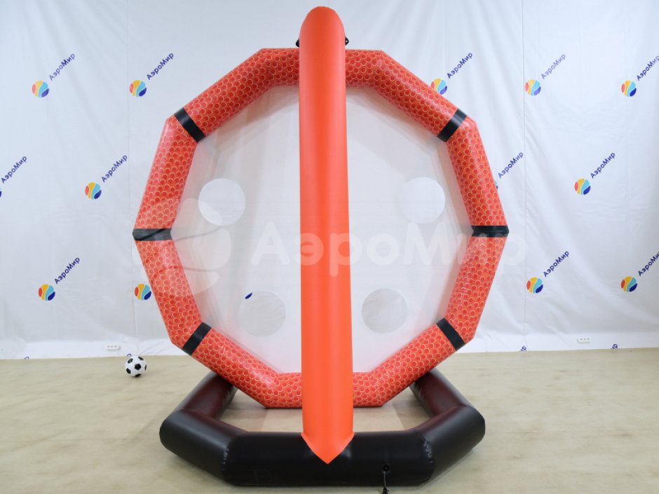 Бей пенальти — игровой футбольный аттракционы на меткость