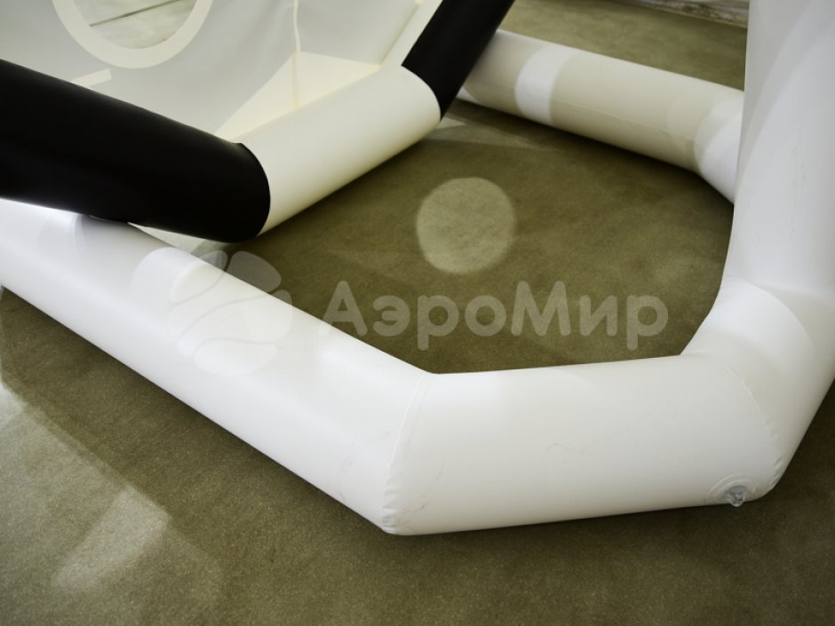 Бей пенальти — игровой футбольный аттракционы на меткость