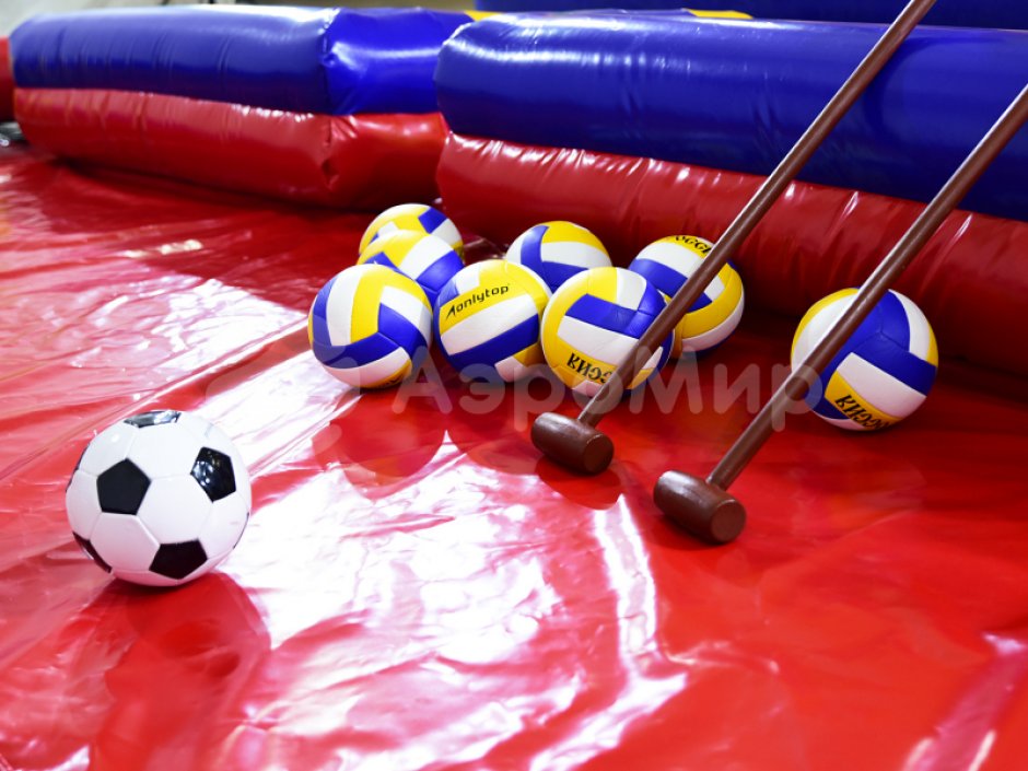 Бильярдбол — надувной гигантский бильярд
