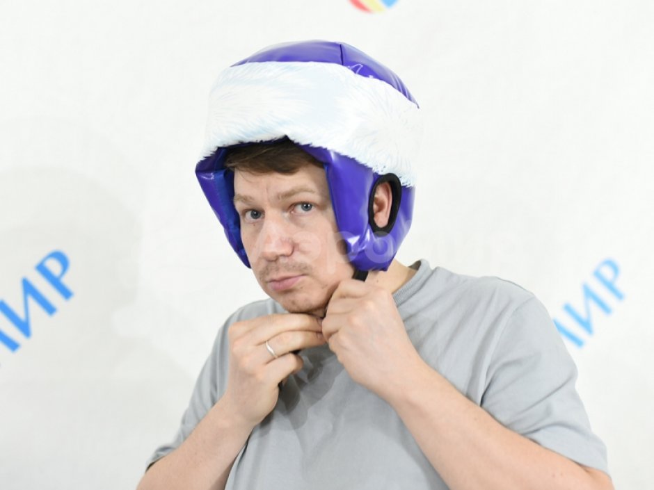 Битва Санты и Деда Мороза — игровой реквизит к новогодним играм и развлечениям